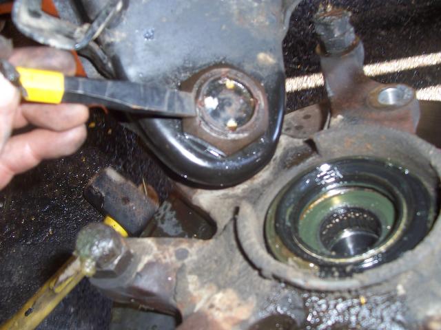How to change ball joints on nissan xterra #3
